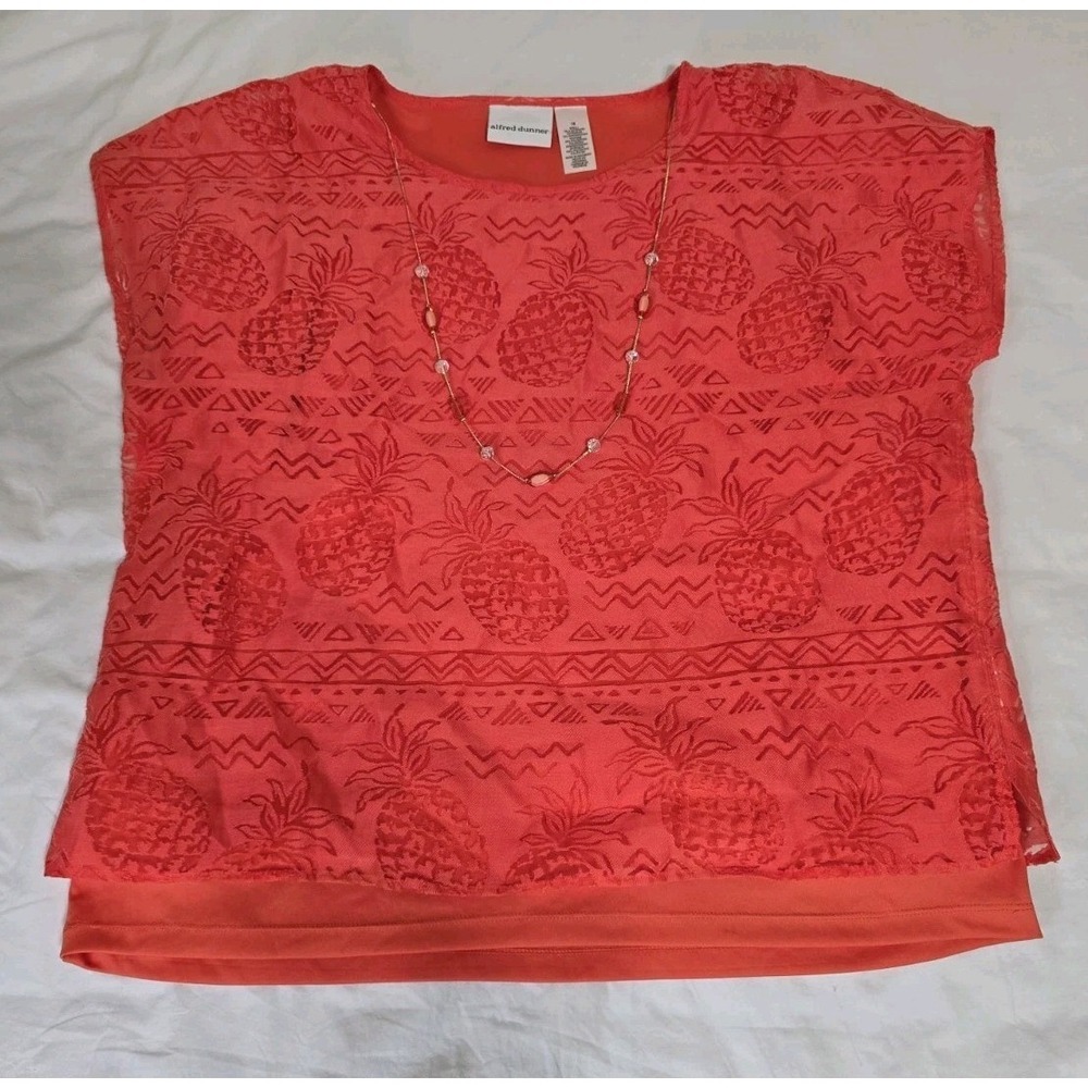 Alfred Dunner Women's Size 16 Blouse Pineapple Design Necklace
